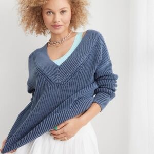 Aerie Oversize Distressed Blue Knit V Neck Sweater XXS / XS